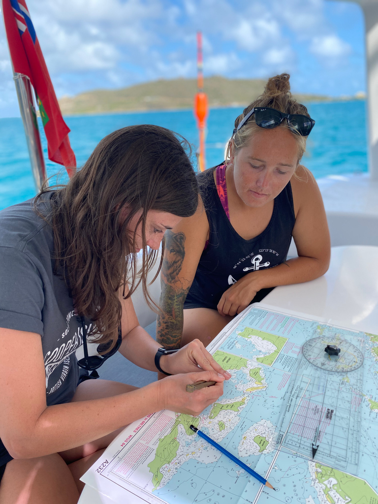 CoralsReefSail's tweet photo. Teaching valuable navigation skills! 🧭⁠
⁠
#learntosail #coralsreefsail https://t.co/LtRa1k4UeA