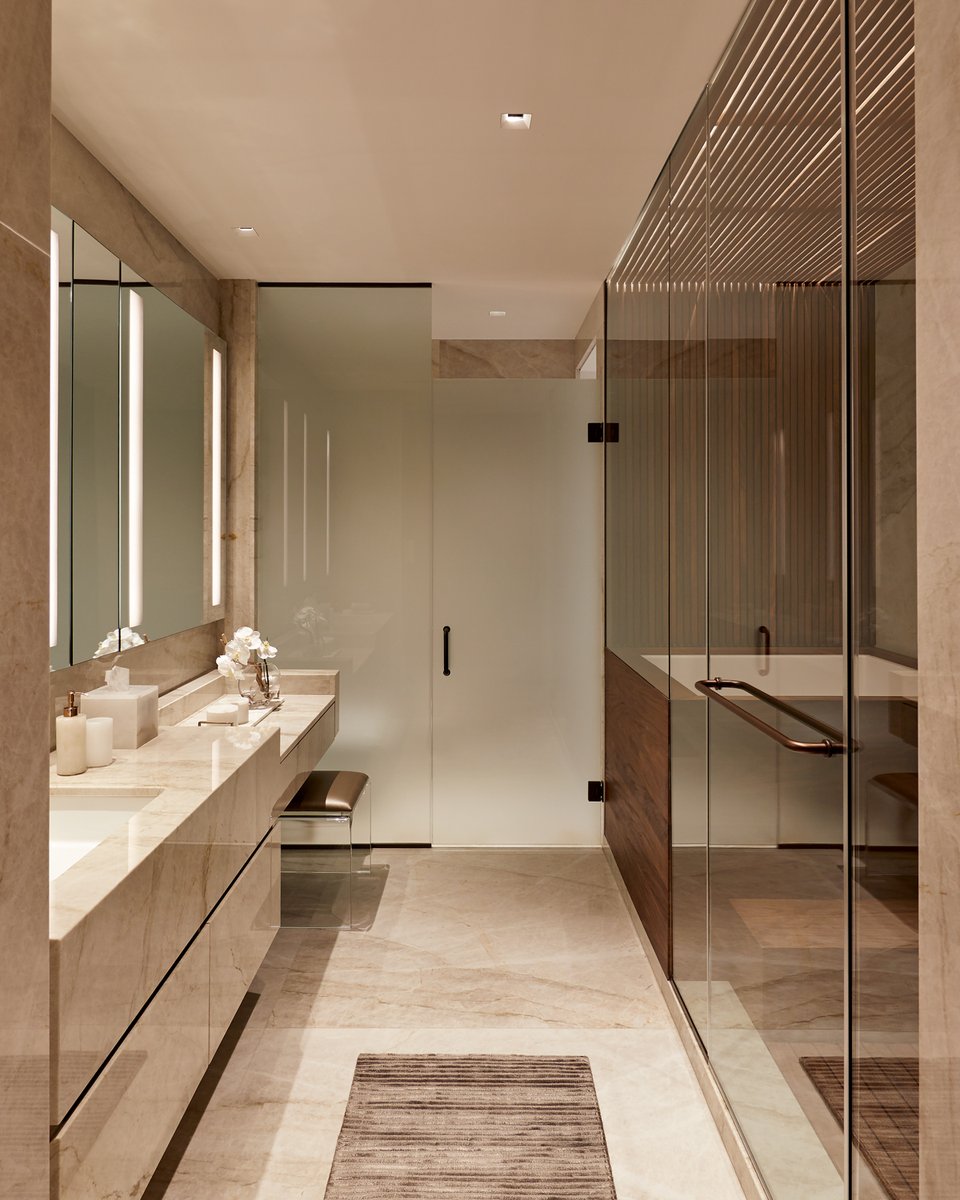 TWilliamsPhoto's tweet photo. NoHo Penthouse master bath, recently featured in @dwellmagazine| #luxury #interior #interiordesign #architecture #design #photography #home #decor #newyork #nyc

Design by @sofiajoelssondesign https://t.co/gQZsOfKEsI