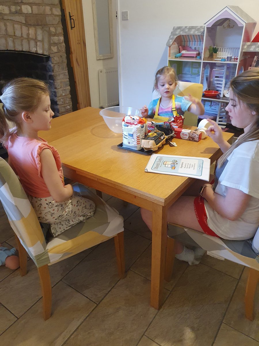 RebeccaRawlin20's tweet photo. Part 2 home learning little chef's lots of fun and sister time  @PCPNursery https://t.co/mtD35ejRsY