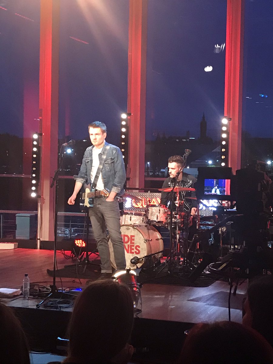 Michell22310649's tweet photo. Awesome evening talent has left me breathless! 💕 https://t.co/TdhWRd8Hf3