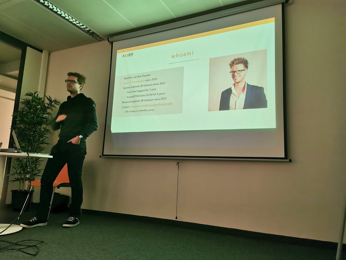 Matthias van den Elsacker has taken the floor for his session on Modernizing #PowerShell Scripts
#BEPUG Meetup in full effect!