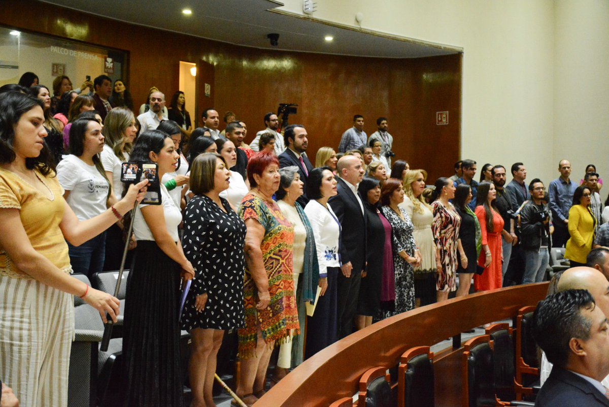 mariana_fdzr's tweet photo. Hoy desde el @LegislativoJal reconocimos con el premio Hermila Galindo Acosta a 10 mujeres por su trayectoria y talento, les comparto sus nombres para que las puedan felicitar y conocer más de su trabajo, muchas felicidades @charobareno, @AliceOJ,
María del Socorro Arce García. https://t.co/AC8Czue18R