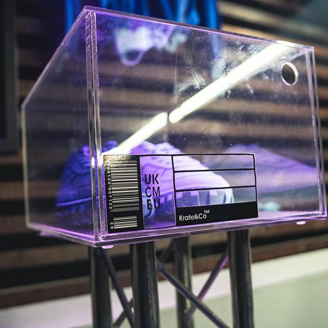 Krateandco's tweet photo. NEW POST 🚨 The release of @kingoftrainers collaboration with @ellesseuk
.
Check out the pair displayed in our trophy Krate available via our website 👆shot by @facesplaceslaces
.
.
.
#krateandco #highsnobiety #hypebeast #thepanel #praisemag … https://t.co/D7DnTNCg7N https://t.co/i8PAFunbDI