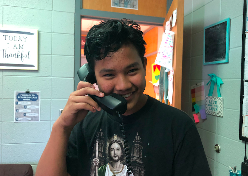Katy_Booher's tweet photo. Meet Dwayne &amp; Jpaul our @NoelSchools #GoodNewsCallOfTheDay who stopped to help someone who had fallen down during a safety drill while everyone else just ran past! Leaders never leave others behind. How lucky are we to call these boys our own?  #Tigers2Mustangs #MCR1Pride https://t.co/F2AVeyG6Md