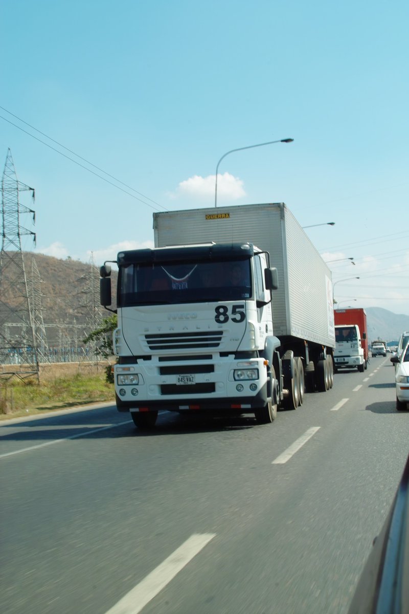 InversionesCass's tweet image. Buenas tardes #Venezuela traslado de #carga a cualquier parte del #país, realice su solicitud, que nosotros nos encargamos de toda la #logística #11Mar 

#responsabiliada #puntualidad #seguridad 🚛🚚🚚🚛