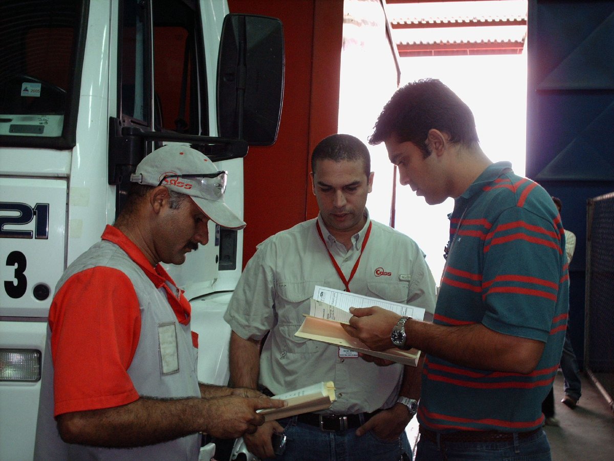 InversionesCass's tweet image. Buenas tardes #Venezuela traslado de #carga a cualquier parte del #país, realice su solicitud, que nosotros nos encargamos de toda la #logística #11Mar 

#responsabiliada #puntualidad #seguridad 🚛🚚🚚🚛