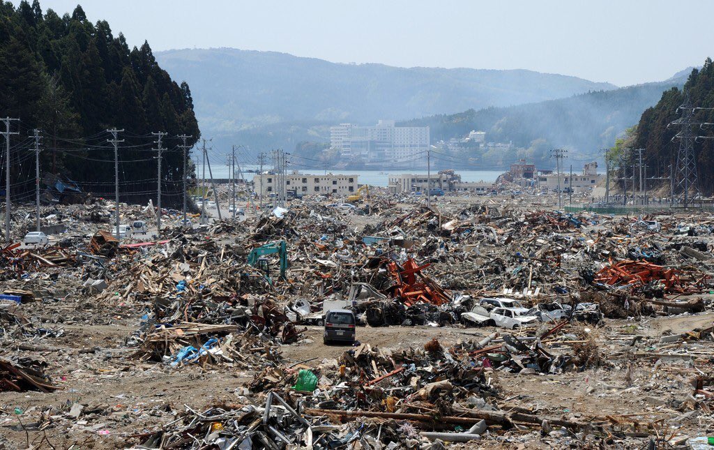 1997shinji's tweet photo. 3.11, 2011
Don’t forget this day.
9 years since one of the biggest earthquake hit Japan.
There are still so many people need supports from us. Please do whatever you can do to support them. They would appreciate any small supports from you https://t.co/nzp6EHz7Uf