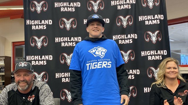 JeffPapworth's tweet photo. Highland’s Braxton Wilhelm celebrated his decision to sign with the Dakota Wesleyan University baseball team today. #IDPreps https://t.co/Tg9zqvXaz5