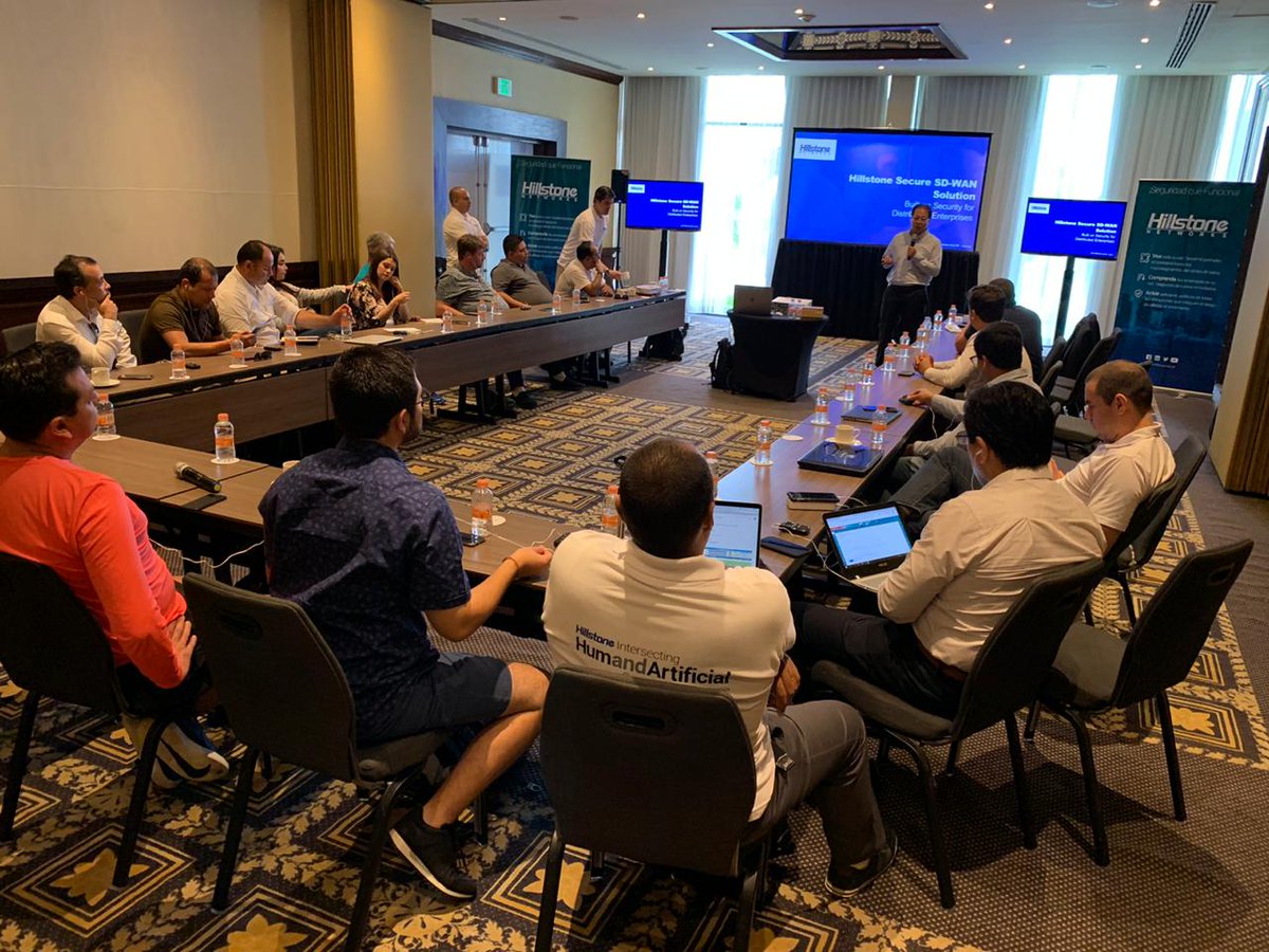 angelinablacio's tweet image. Lo que ha sido hasta ahora el Kick Off 2020 de @HillstoneLatam en Cancún. #securitythatworks #hillstonekickoffpartners2020 #intelligencesquared