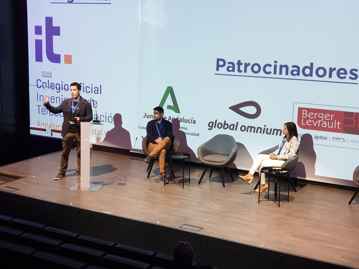 coitaoc's tweet photo. #24HORASSMARTCITY está permitiendo conocer proyectos de seguridad basados en innovación y tecnología tan interesantes para #SmartCity como los que nos están presentando Antonio Sierra de @sngular @JoseSecmotic de @secmotic y @Amaliadeljunco de Smartbiometrik https://t.co/aX8q7Ivn8S