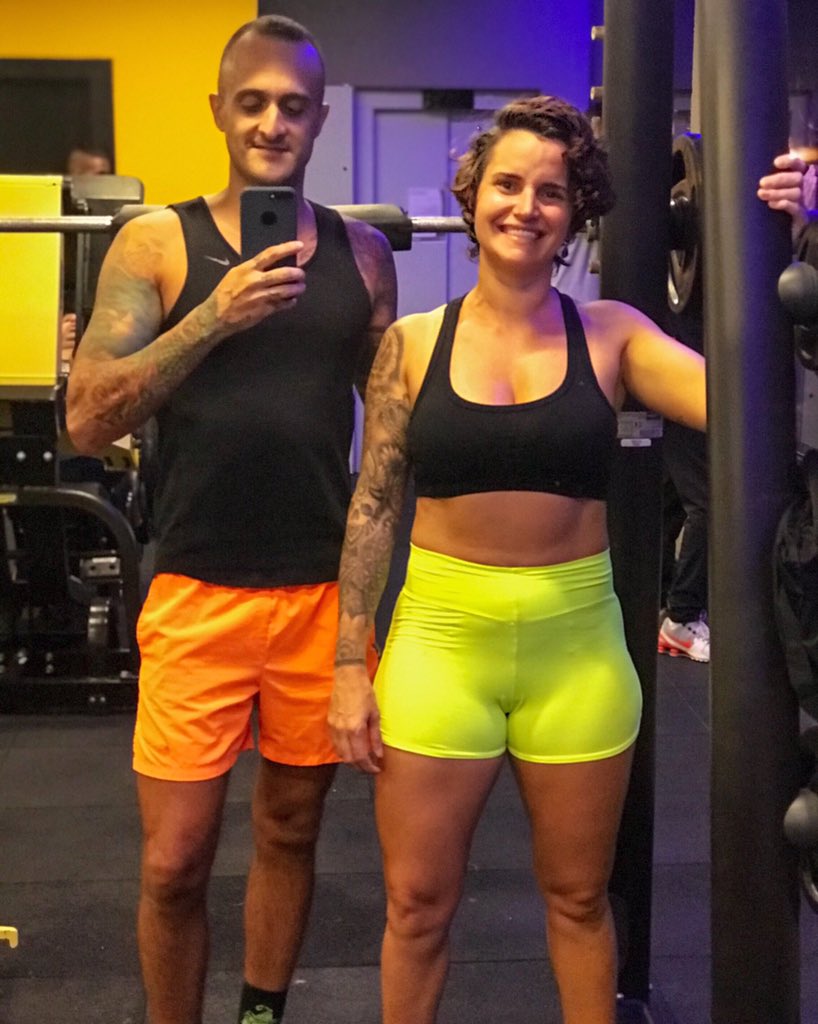canaleavidatv's tweet photo. Mais um pouco do “treino” de ontem💪
.
💊@ltl.suplementos (utilize nosso cupom e ganhe 5% de desconto 👉 EAVIDA)
.
.
.
.
.
.
#fitness #fitnessmotivation #fitnessmodels #smartfit #smartfitvalqueire #couple #tvsmartfit #canaleavidatv #gym #gymmotivation #casal https://t.co/RBb3cXQHoZ