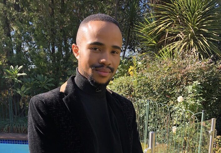 lovable_daniels's tweet photo. Watch: Inno Matijane Shows Off One Of His Many Impressive Talents #InnoForRadio https://t.co/YZTohUr00V https://t.co/zwrpLji3Fj