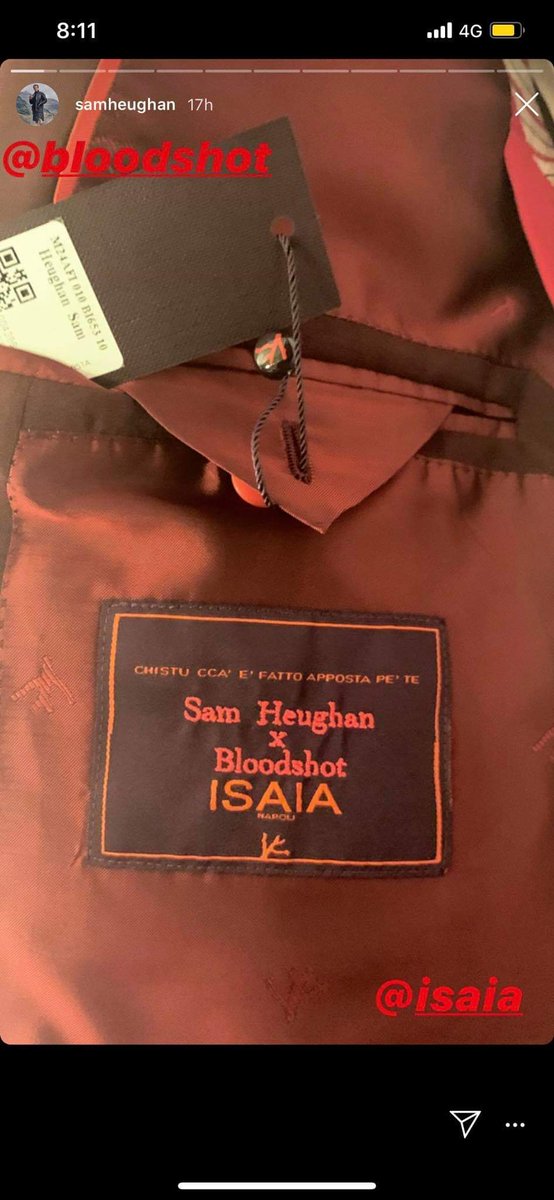 _Ila___'s tweet photo. The magic moment when in @SamHeughan 's suit, there is a sentence in my language (Neapolitan). I've aways say that we are destined to stay together. 😎 https://t.co/dFje1Wvq9M