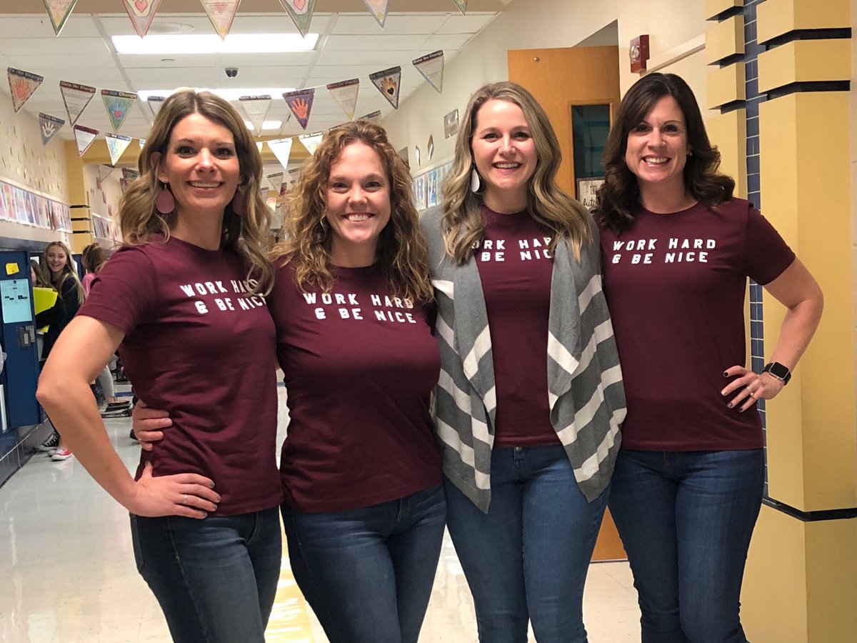 MissyCirincione's tweet photo. #workhard #benice #beakindteam #CISBlueTeam @CISCMSD @bethanyschrag @mrs_lawrence307 @McmillonShelley https://t.co/PoFwKtCtYo