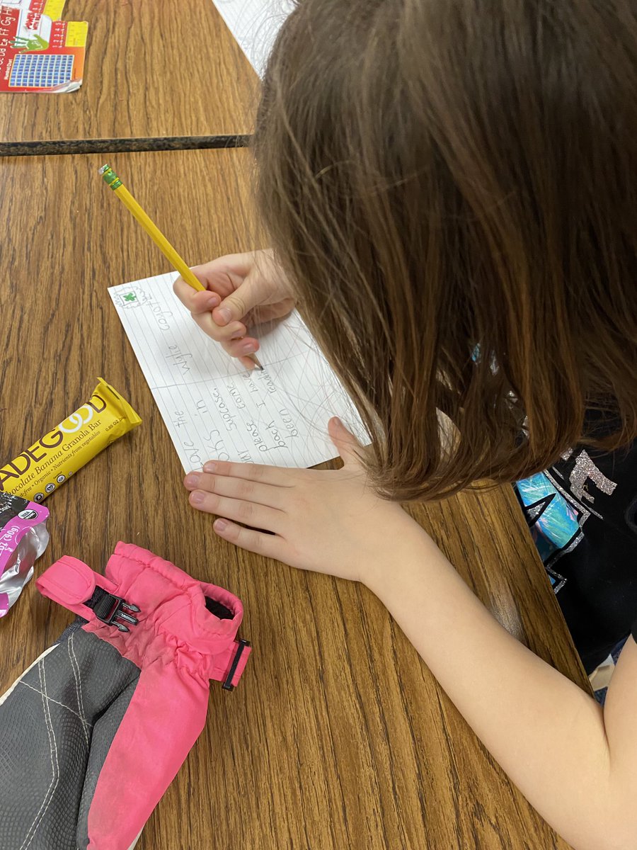 MrsLejaSalem's tweet photo. Today we got to look through Wylieβs suitcase of Michigan books. We even wrote him postcards. Our #micoyotes sure hope he comes back soon! We will have to keep reading! π https://t.co/YNLFUyM1Gb