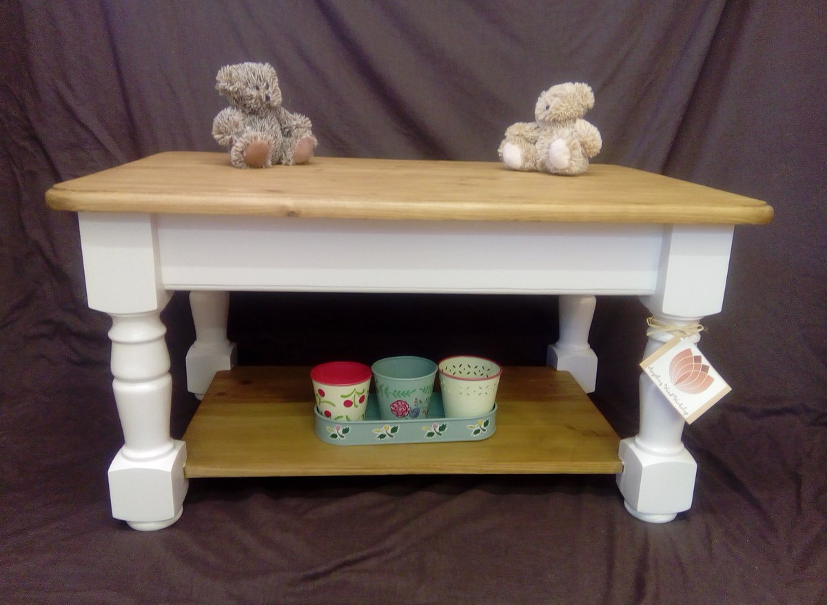 AnythingWoodwks's tweet photo. Beautiful #SolidPine #CoffeeTable. Check out the details on our Website 
https://t.co/RTjbJdu8Wd
#AnythingWoodWorkshop #smallbusiness #Lincolnshire #CountryLiving #CottageLiving #Farmhousestyle #Décor #bizhour #findyourthing https://t.co/CZrcHqKH6N