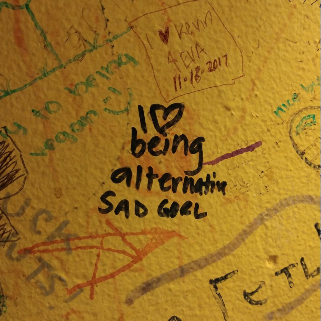 FictDishes's tweet photo. Writing's on the wall. https://t.co/1BTHLpCc2B