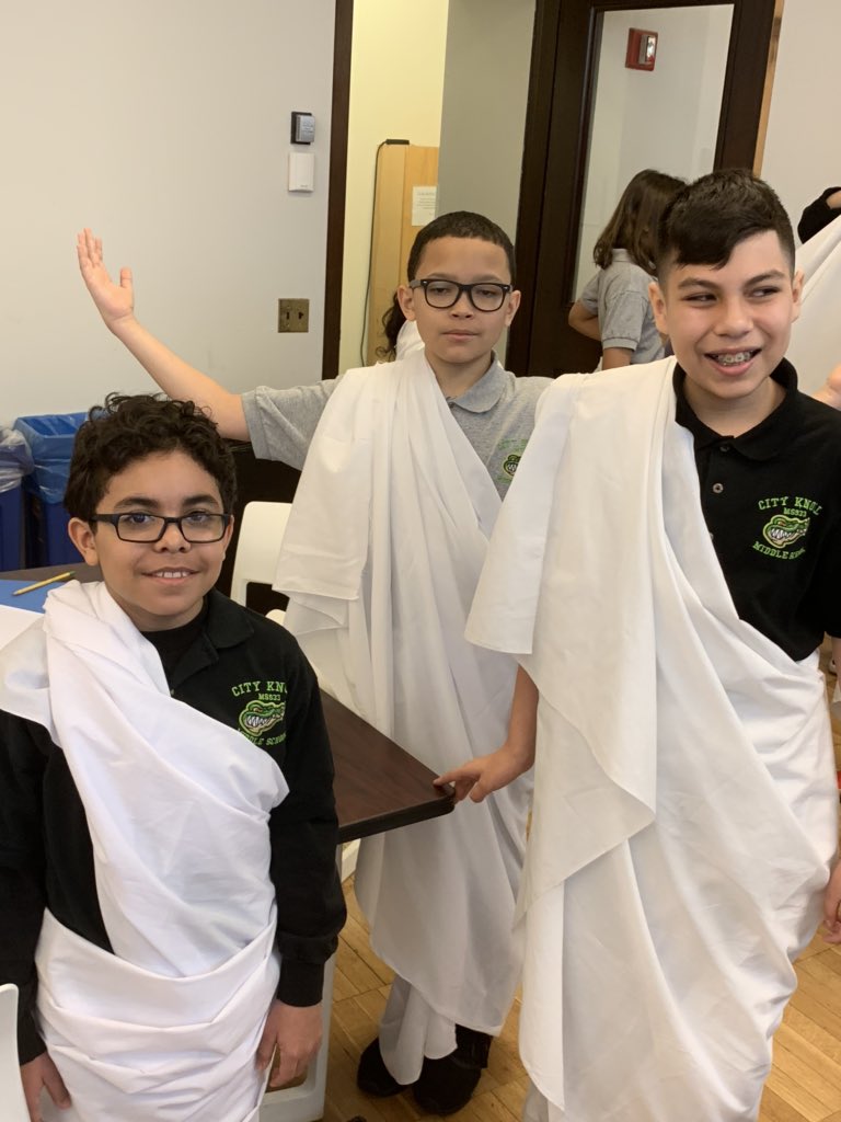 CityKnollMS's tweet photo. Day 3 @NYHistory with City Knoll 6th graders!! We got a chance to experience direct democracy from Ancient Greece and even Representative Democracy from Early America! One more day left! #EducationMatters #History #CKMS #togas https://t.co/4xP3tzuxML