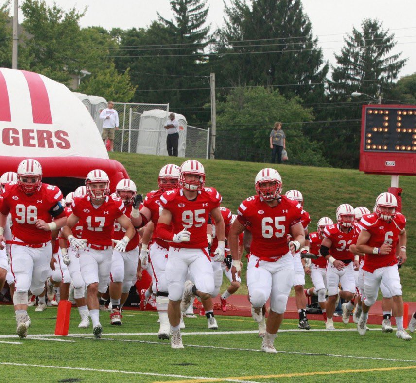 PineCharlie's tweet photo. I am excited to announce that I have committed to Wittenberg University to continue my football and academic career! I would like to thank my family, coaches, and teammates who have made this possible. Tiger up! https://t.co/rQiKmD89UY