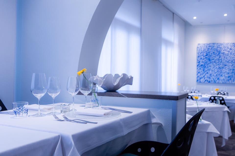 algallopn's tweet photo. #Coronavirus Cari clienti, ci abbiamo provato ma è il momento di fare un passo indietro per il bene di tutti: per questo il nostro ristorante resterà CHIUSO fino a nuova comunicazione https://t.co/uakMRR6hml