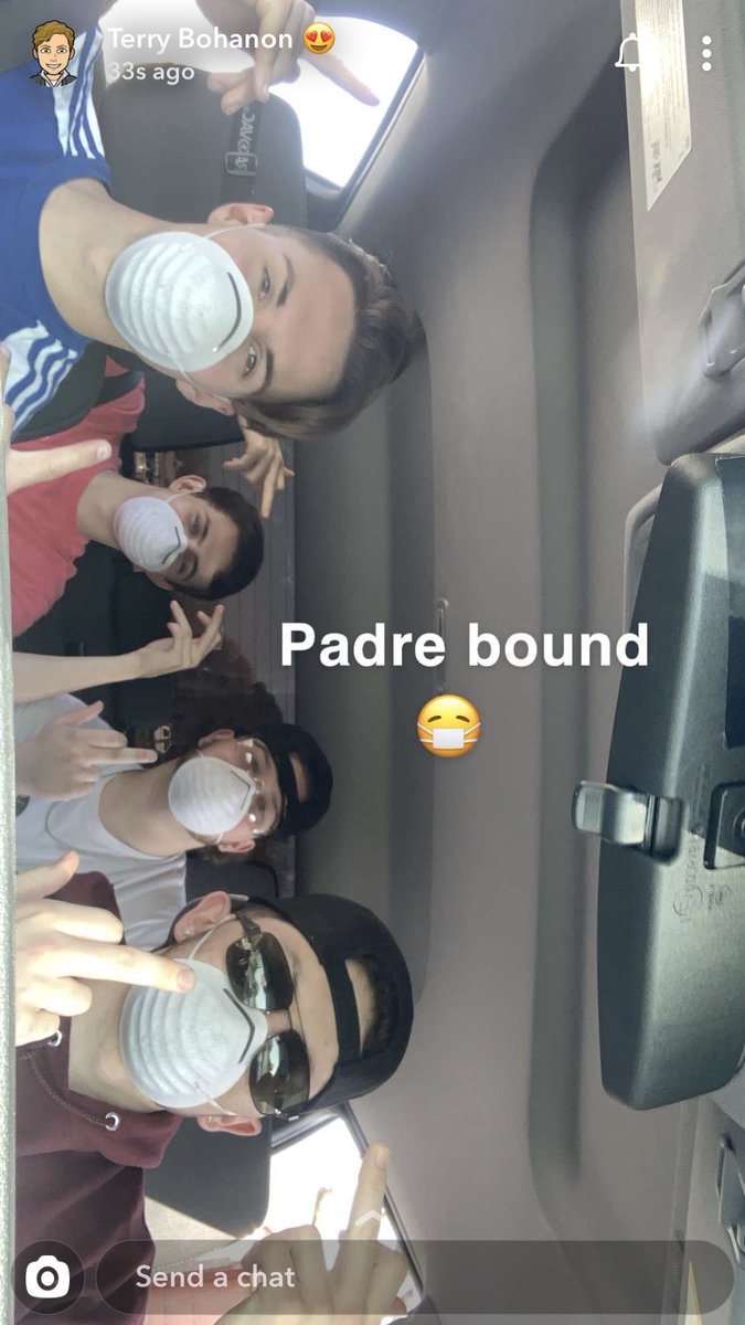 loganpeterss's tweet photo. Corona who??? https://t.co/8Jtuehw3I2