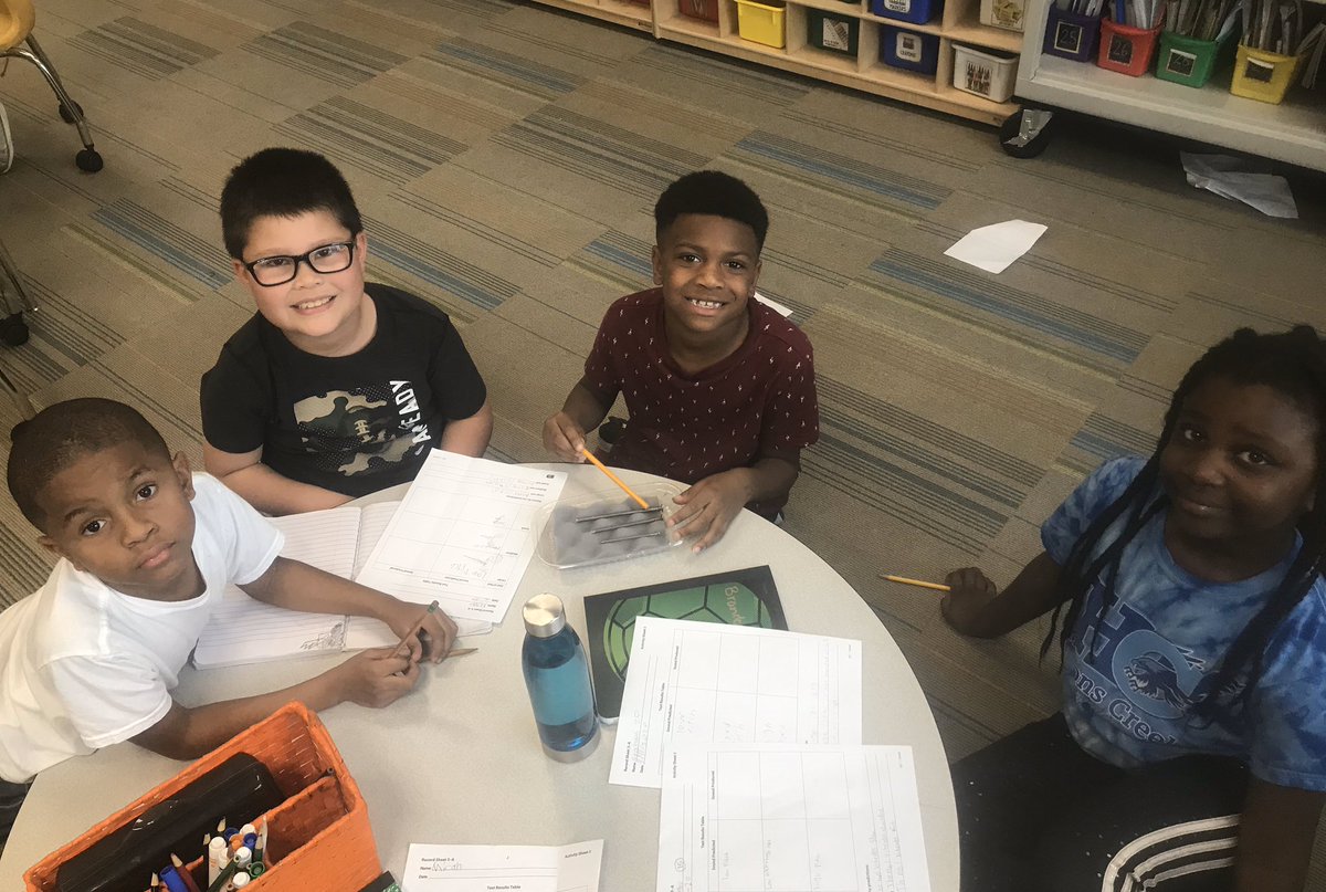 Kballard1027's tweet photo. Starting our sound unit!  Today we discussed what pitch is.  Ask me! @HortonsCreekES #togetherwearebetter #hawksdoitdifferent https://t.co/9hxH3LrQZW