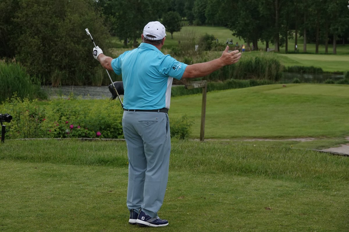 euLegendsTour's tweet photo. Baker wasn't the only player with reason to celebrate 🍾

#SeniorOpenHDF https://t.co/YvP0GZrTCp