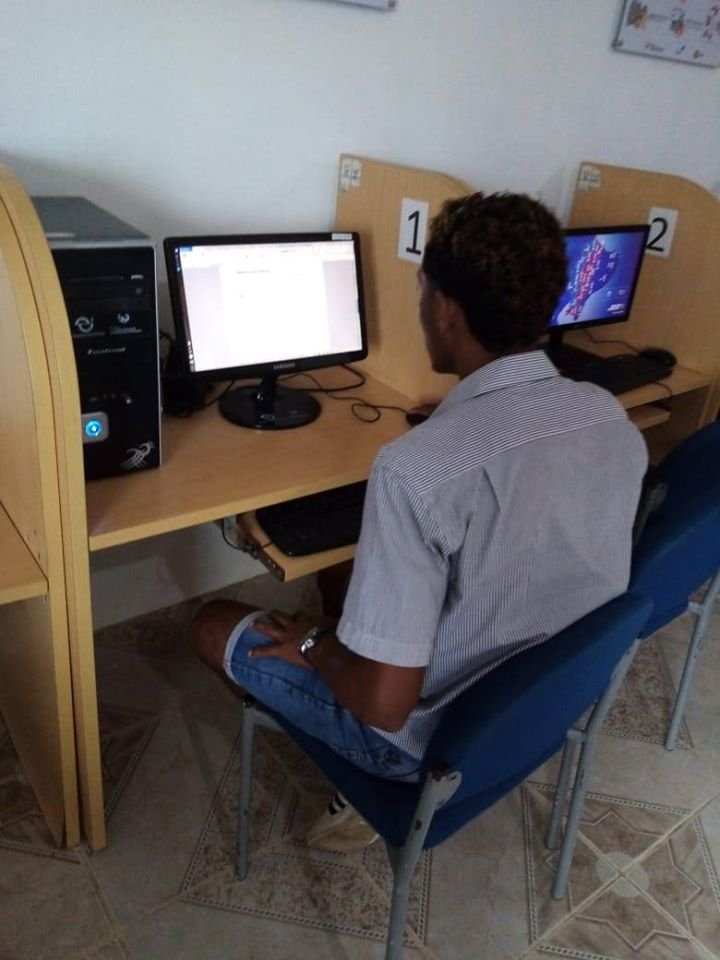 InfocentroCham1's tweet photo. Fomentando la inclusión y habilidades digitales en la población. Usuarios en diferentes tipos de actividades como; Elaboración de documentos digitalización, Currículo Vitae y Certificado de Antecedentes Penales.
@Lenin 
@Telecom_Ec 
@edfer777 
@GEsmeraldas_KG https://t.co/63u8iMvWYi