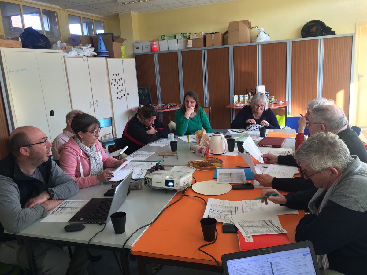 CentreUsep's tweet photo. Réunion du comité directeur avec pour sujets d’échanges : la convention cadre, la formation, la classe sportive régionale et le congrès des enfants. De beaux projets en perspective ! #valeursparalympiques #engagement #vsva https://t.co/H5XwxUvEc3