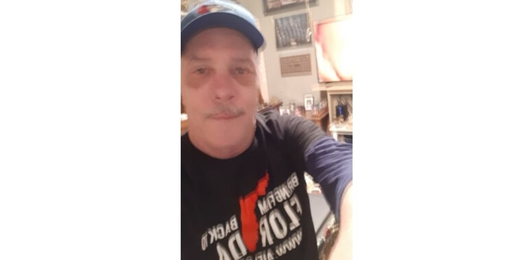 AprilMasini's tweet photo. Glen Joined the movement to #BringFilmBackToFlorida. Help Bring #Film Back to
#Florida. @AprilMasini #Florida #Film #School #Students #Graduating #CollegeDebt #FilmIndustry #AprilMasini https://t.co/QaufZ4IeQq https://t.co/pYjSnNSUii
