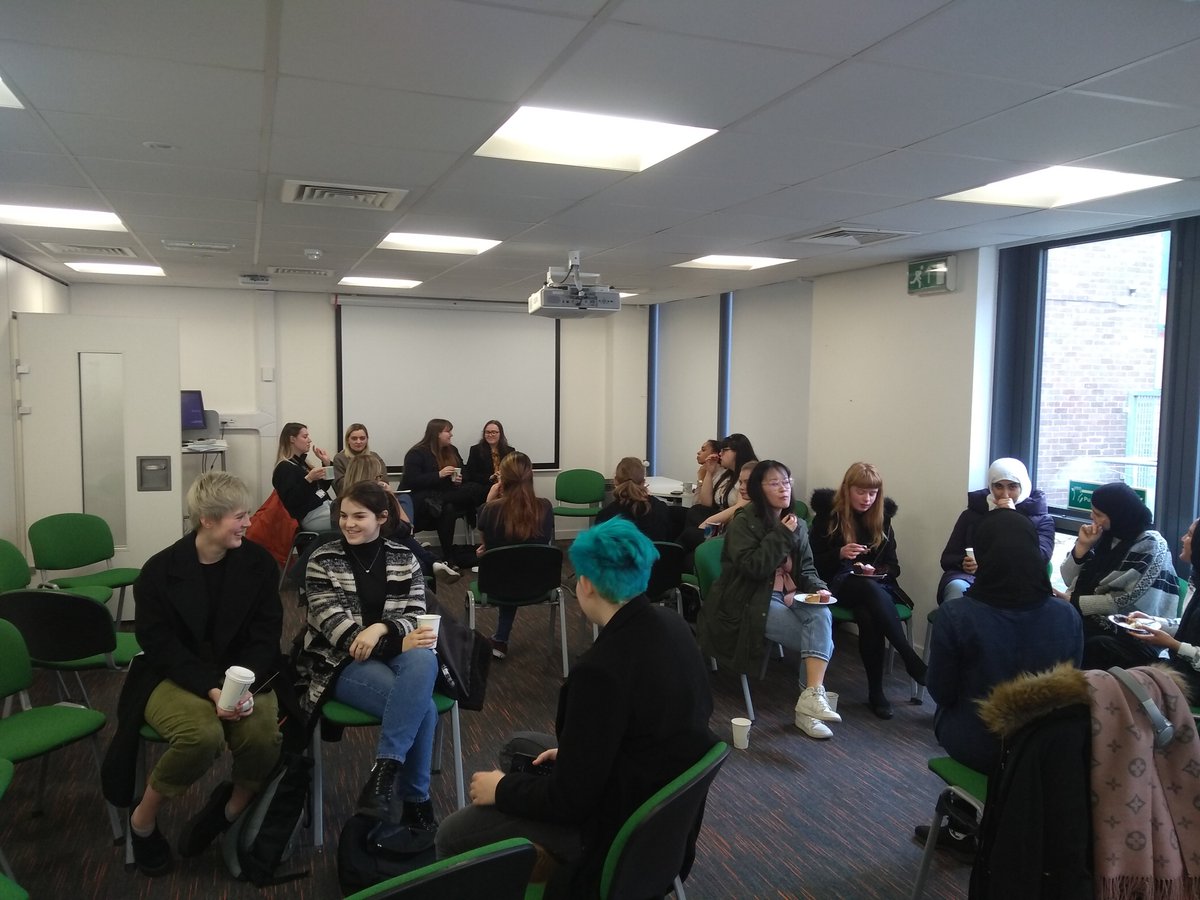 Thanks to everyone who came to our tea and cake afternoon ☕🍰 it was great fun meeting lots of undergraduates and mixing with the astrophysicists from ljmu 😁