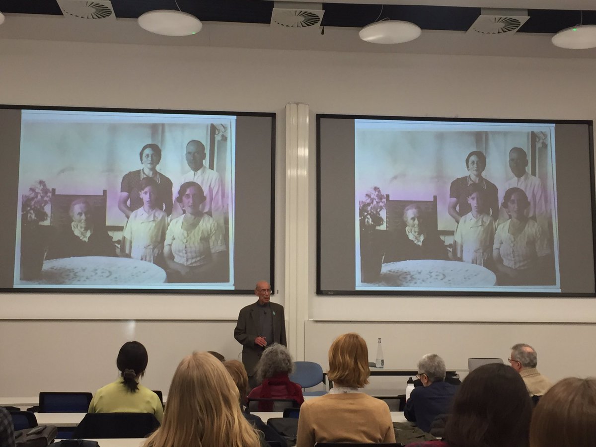 cultlang's tweet photo. Moving personal account of how the Anschluss changed Jewish lives in Vienna in March 1938: George Vulkan talk @KingsCollegeLon  organised by Austrian Cultural Forum and @ModLangQMUL https://t.co/odkMXCXZUl