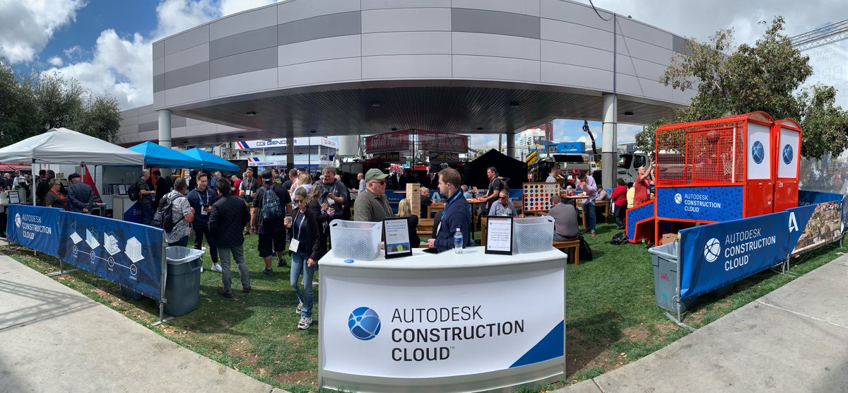 ADSK_Construct's tweet photo. PSA: @conexpoconagg attendees π«
It's the afternoon, the sun is out the brew garden is serving some cold beer πΊ (you deserve it!)
Come hang with the Autodesk Construction Cloud crew to shoot some hoops, watch the game or just get a free beer on us π #buildrainorshine https://t.co/e4PN11tb5u