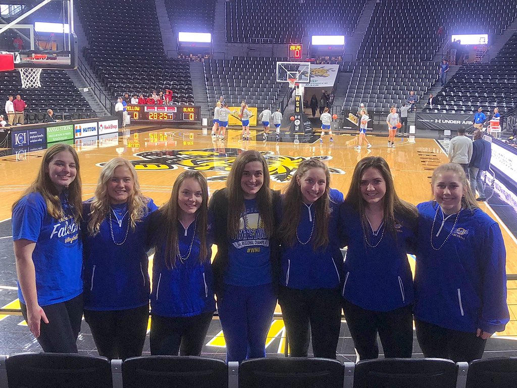 Softball_OSHS's tweet photo. Our girls representing the softball program and supporting our Olathe South Girls Basketball team in the first round of State!
Good luck @OS_LadyFalconBB ! Wish we could all be there!
#SoProudOfTheseGirls
#FalconCommunity
#OlatheSouthSoftball
#GoFalcons
#6AStateTournament https://t.co/DiKcYZlJrr
