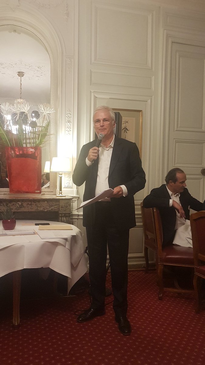 CroissanceDem's tweet image. DÎner-débat ce soir en partenariat avec @InfrastFrance au @Senat. Notre intervenant, merci encore, @Lidolff intervient sur : "Développer la #mobilité et l'#équité territoriales"