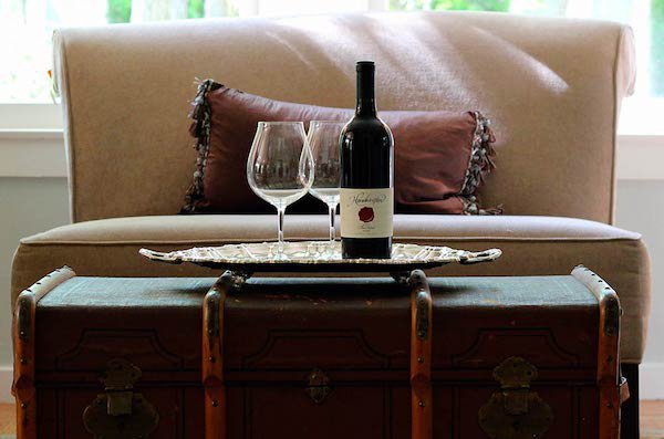 We love to take our guests to those “hidden gem” wineries here The Napa Valley. Find out more about some of our favorite gems in and around Yountville here: bit.ly/BWTHiddYv

#VisitNapaValley #NapaValley #Yountville #TasteLifeHere #WineWednesday
