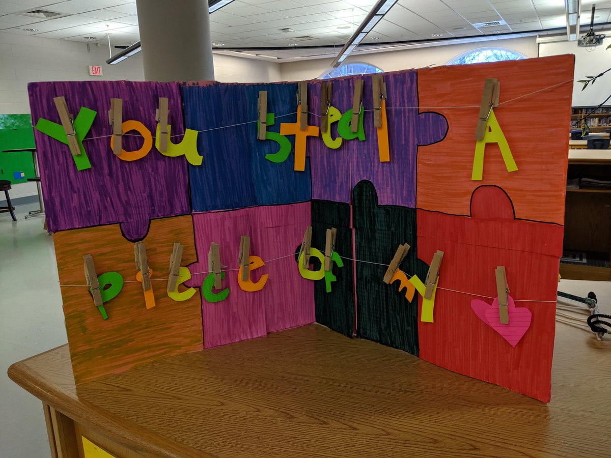 amandacurlin5's tweet photo. STEM Challenge winners for February!! We got a little behind with field testing!  Cupid's bow and arrow and a big Valentine's card!!! #murrayschools #mmslibrary https://t.co/js0v2mrsJa