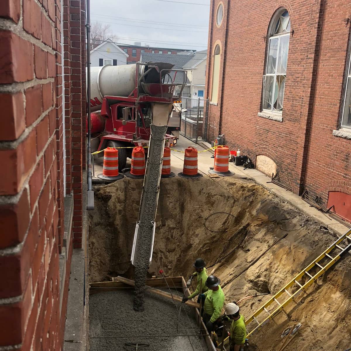 NashuaPAL's tweet photo. Progress on the elevator shaft for the @BldgOnHope Youth Safe Haven renovation!
Thanks to MacLellan Concrete &amp; Southern Poured Concrete Construction for their awesome work today 
#BuildingOnHope #BuildingDreams #EveryKidDeservesAPAL https://t.co/5j3JC53KJm
