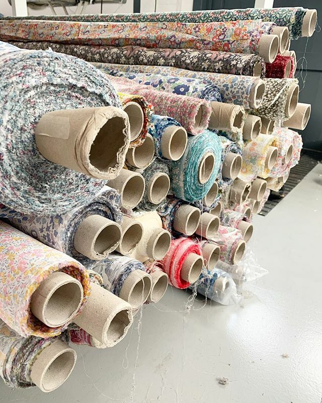 We had a good sort out in the studio today. Is there anything more cathartic?
It always amazes me how many beautiful prints we have. If you look really closely you can see one of the new silk prints for next season. We have 2 fabric deliveries due this w… ift.tt/2Q7YEnG