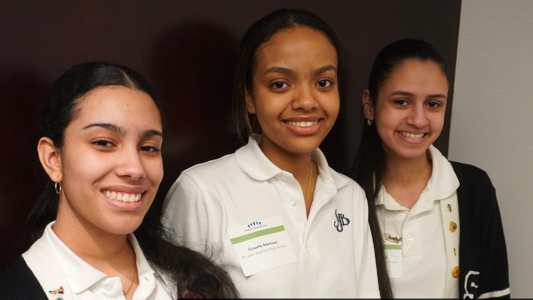 CSFNational's tweet image. Meet Alumni Vianca, Gisselle, and Chealsy! &quot;After becoming best friends in elementary school, we learned we all were receiving a scholarship from CSF. We bonded over it and have been able to support each other throughout the years.&quot; -Vianca #CSFAlumni #brightfuture #OppHope