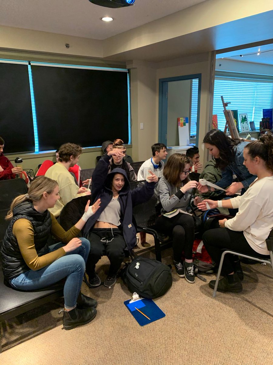 WhytecliffLearn's tweet image. Today members of the program has the opportunity of participating in an athletic taping workshop. This experience allowed for a better understanding of safe exercise and injury prevention. The youth had some fun and laughs while learning a new skill!🤸‍♀️🧘‍♀️