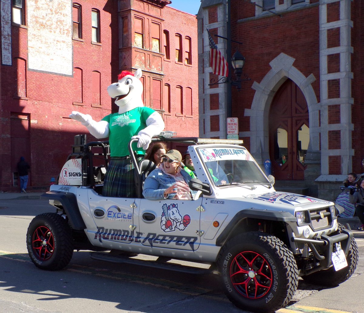 Hey <a href="/RowdythePony/">Rowdy the Pony</a>