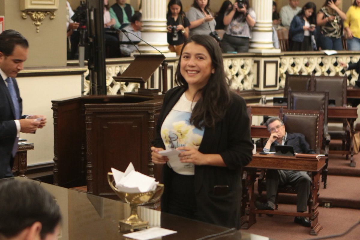 vianeygarciar_'s tweet photo. Se votó la integración de la nueva mesa directiva, está vez me tocará ocupar la primera vicepresidencia. ☝🏽
#ElPowerEnElCongreso 💪🏽 https://t.co/xPTO7e4EE5