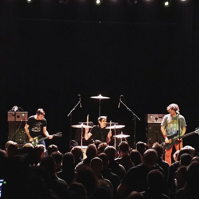 SaqeefAli's tweet photo. Shellac at Lincoln Hall. #shellac #lincolnhall #chicago #livemusic https://t.co/UYv5elRFhV