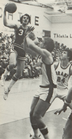 SuitUpVarsity's tweet photo. Best team not at tourney in 1980 might have been Hemingford. The Bobcats were 22-0 before losing to Grant in regional final.  Joe Roes (shown in the Grant game) was 2-time all-stater. In other pic Joe Literas dunks on Alliance.   @HemingfordDist #PartyLikeIts1980 https://t.co/DwydmT7Zai