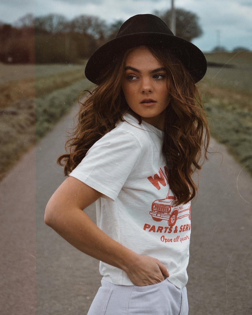 DarthCydiousx's tweet photo. @pandcoclothing #pandco #pandcowomen https://t.co/tgBVEKbHNO