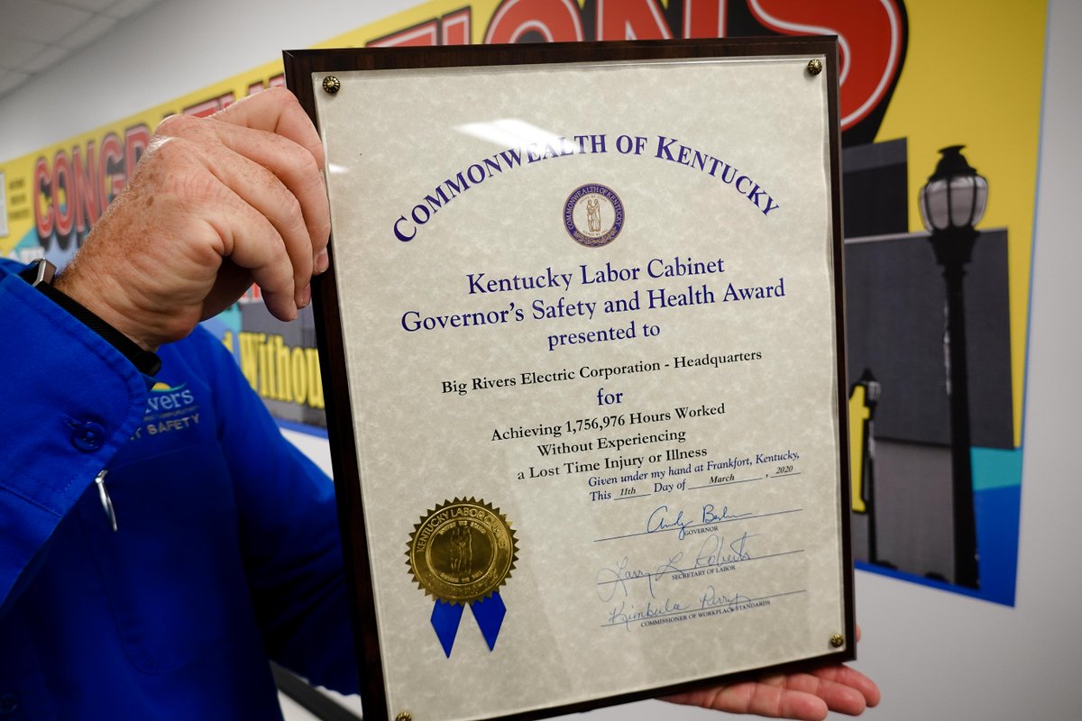 BRElectricCorp's tweet photo. Today makes 50! HQ employees were honored today with their 6th @KYLaborSec Governor's Safety and Health Award for completing 1,750,000 hours without a lost-time accident or illness. That brings the total for all Big Rivers locations to 50 awards since 1996. #safety #worksafe https://t.co/uJvXZHwgEw