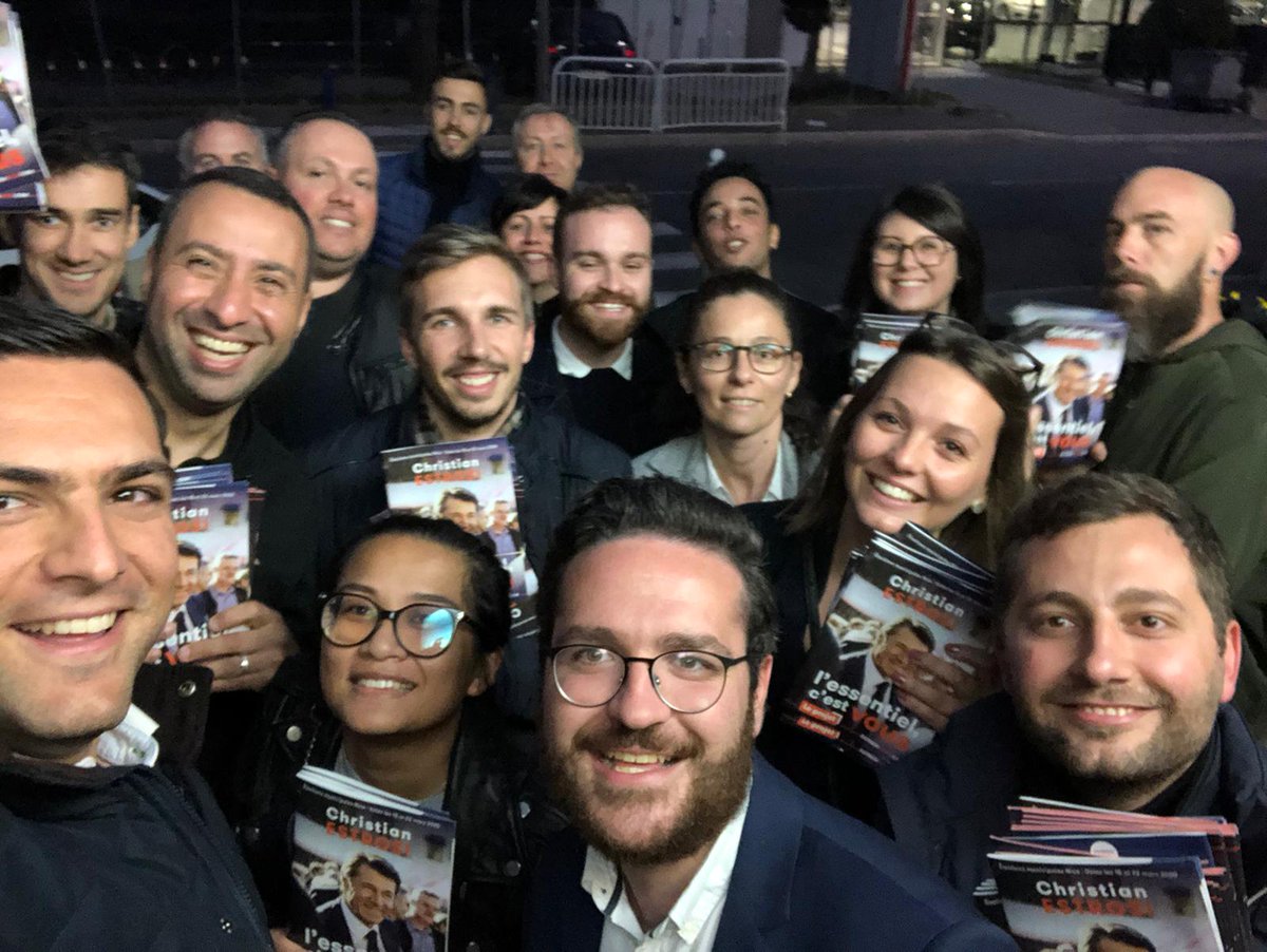 SecoNoirmain's tweet photo. Le 1er tour des #Municipales2020 de #Nice06 c'est déjà dimanche prochain, alors bonne lecture du projet #lEssentielCestVous de @Estrosi2020 distribué par l'équipe surmotivée des Jeunes @avec_estrosi https://t.co/NBEeX7Ef6K