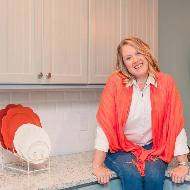 SeasideSleep's tweet photo. There are lots of new faces here so I thought I'd take a moment and introduce myself.  I'm Breni. Wife, mom to two, business owner. Certified Child Sleep Consultant &amp; Behavior Specialist, beach lover &amp; a former HR Manager.  MY PATH HAS BEEN A MIX OF TRADITIONAL AND NON-TRADI… https://t.co/TDhtj09yrs