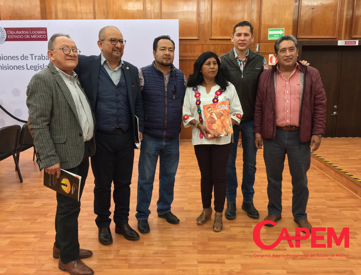 cap_edomex's tweet photo. Presentación del Catálogo de obras del Gral. Emiliano Zapata por parte del Dip. @maxcorreah y representantes de diferentes disciplinas del arte del Grupo Arte 9.
En reconocimiento al Caudillo del sur y su gran legado. 
#CAPEM #UnidosPorElCampo https://t.co/De0Al7Ngp0